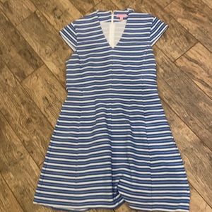 EUC Large Lilly Pulitzer Dress Blue/White Stripe